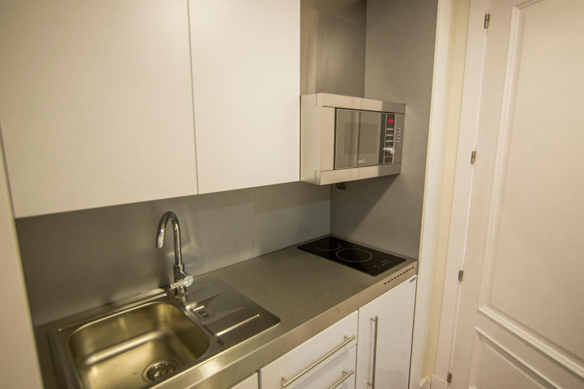 Apartamentos Plaza De Santiago - Estudios Turisticos - 1 Llave Pinto Eksteriør bilde