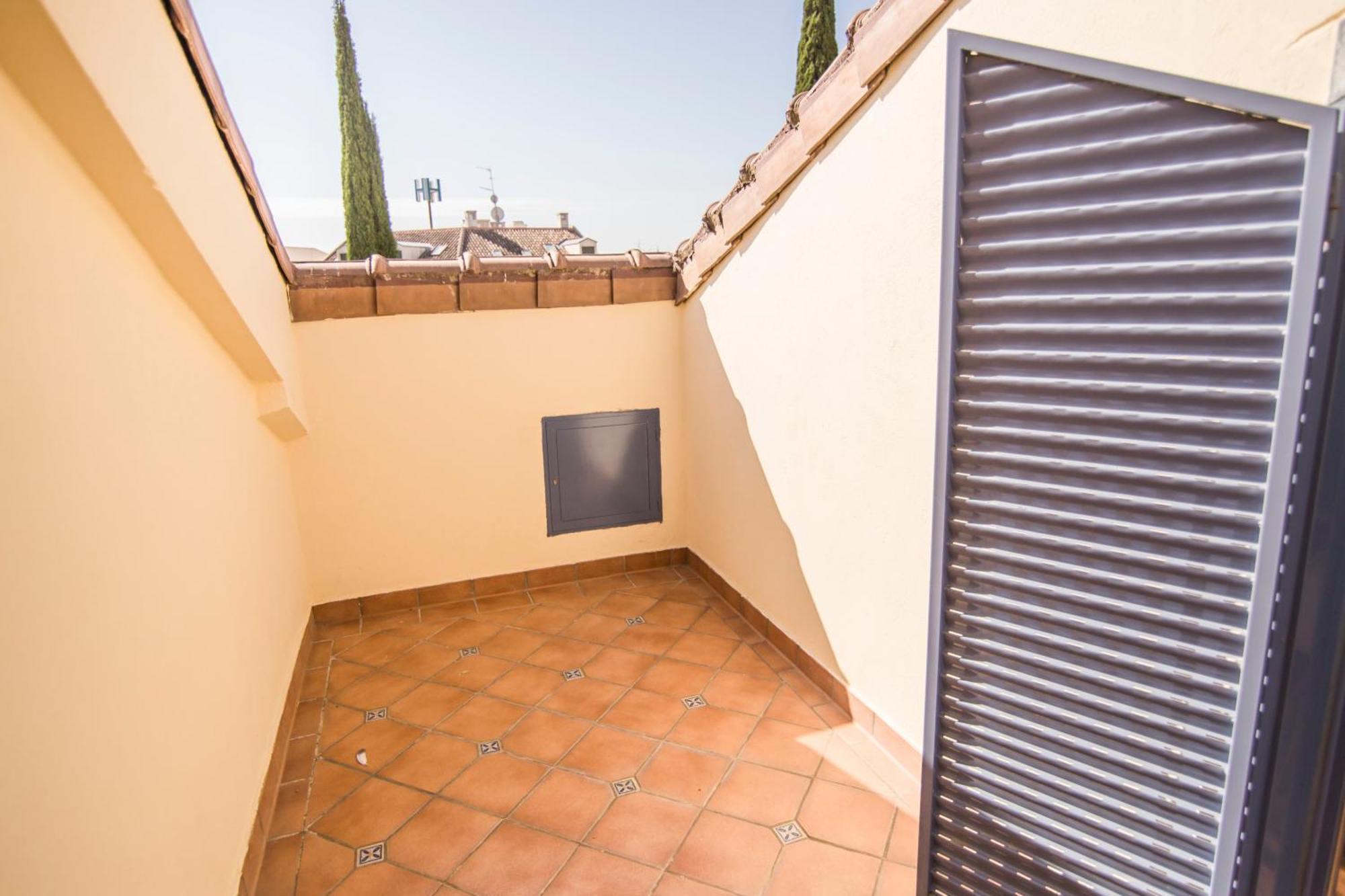 Apartamentos Plaza De Santiago - Estudios Turisticos - 1 Llave Pinto Eksteriør bilde