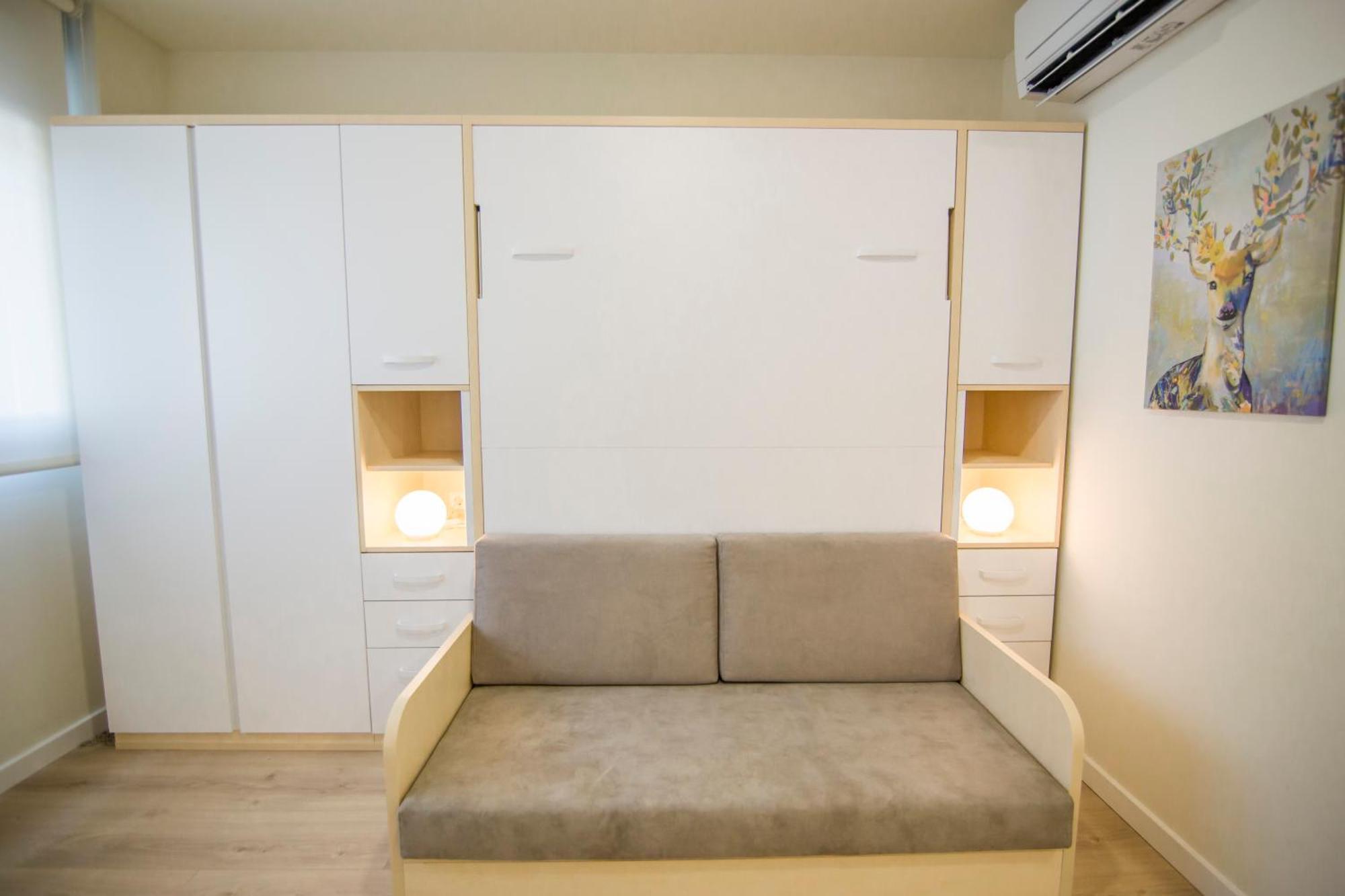Apartamentos Plaza De Santiago - Estudios Turisticos - 1 Llave Pinto Eksteriør bilde